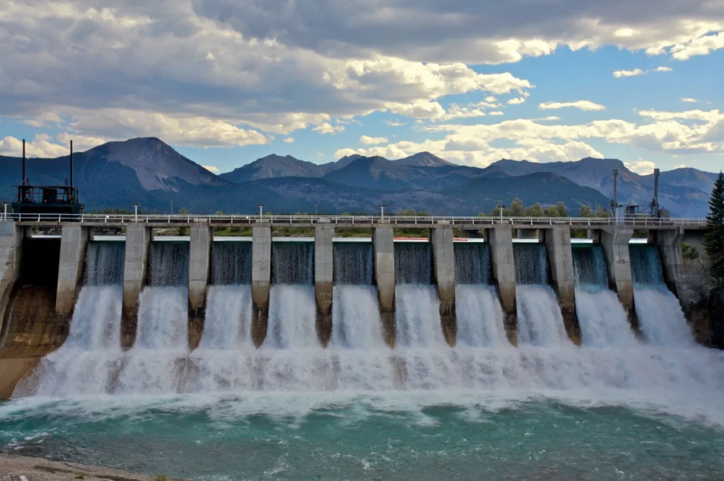 A hydroelectric dam supplying tap water and electricity.